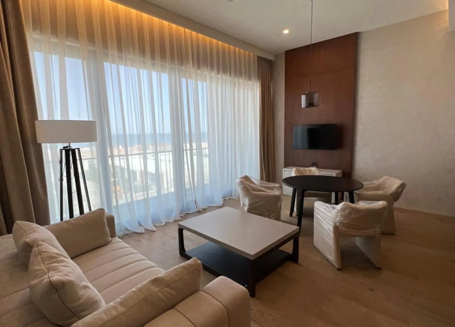 Sea Breeze Baku Apartment