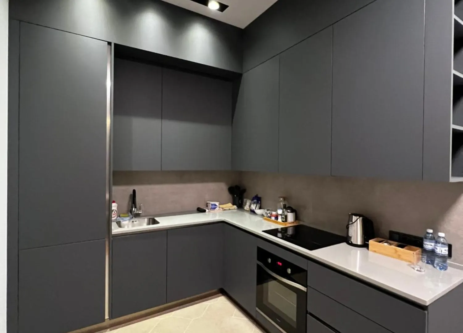 Sea Breeze Baku Apartment